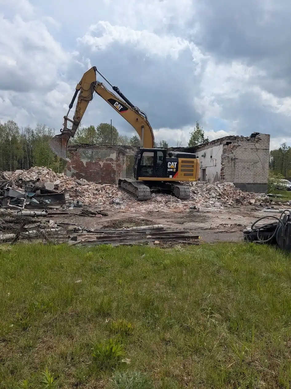 Demolition work in the urban environment